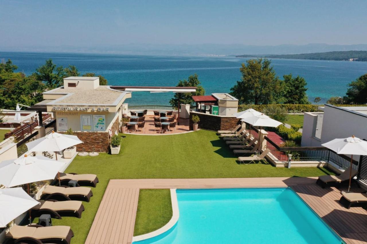 Blue Waves Resort Malinska Eksteriør bilde
