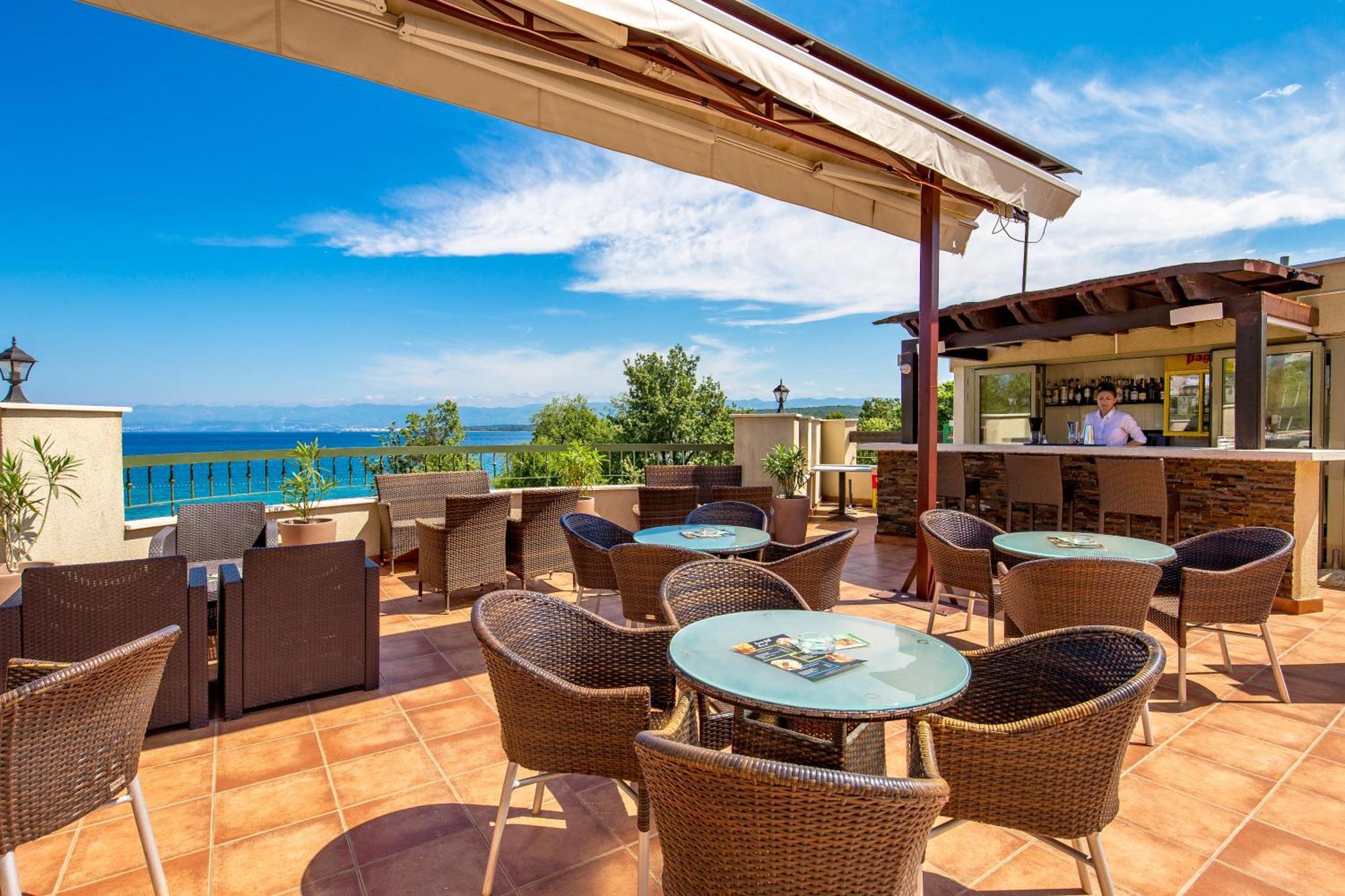 Blue Waves Resort Malinska Eksteriør bilde